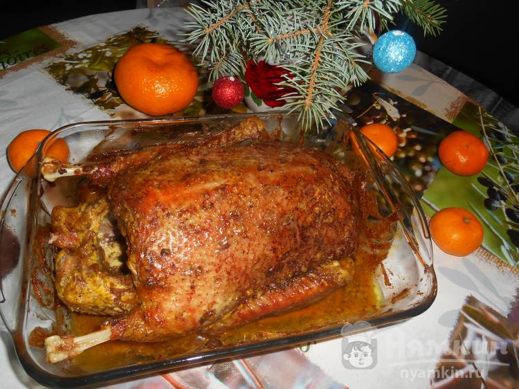 Утка с яблоками в духовке: рецепт вкуснейшего блюда на Рождество