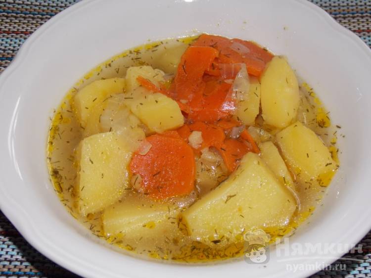 Картофель тушеный с луком и морковью в мультиварке