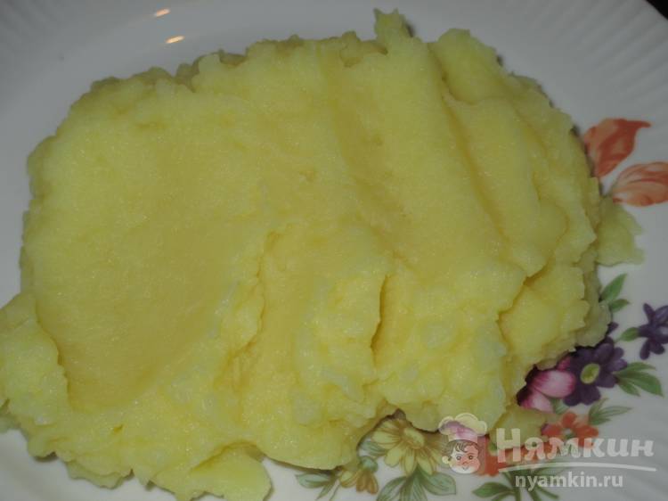 Картофельное пюре на воде со сливочным маслом 