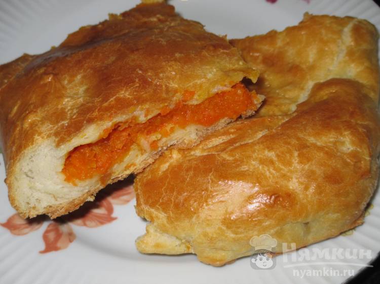 Тыквенно-морковный пирог из дрожжевого теста 