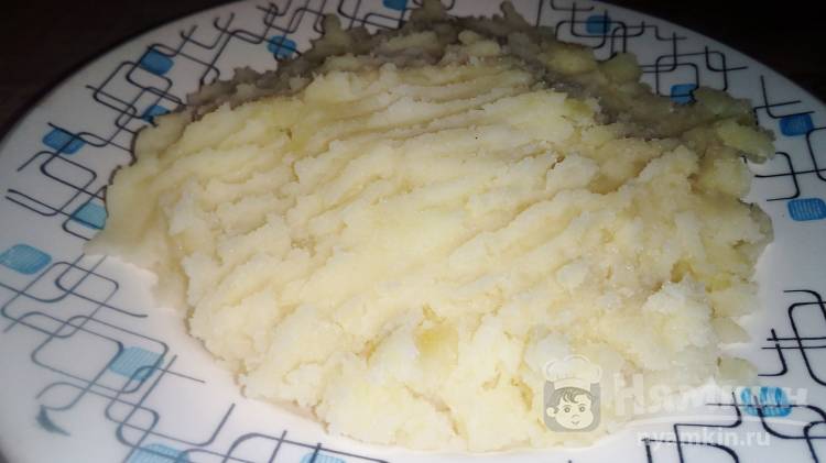 Картофельное пюре с чесночным маслом и майонезом