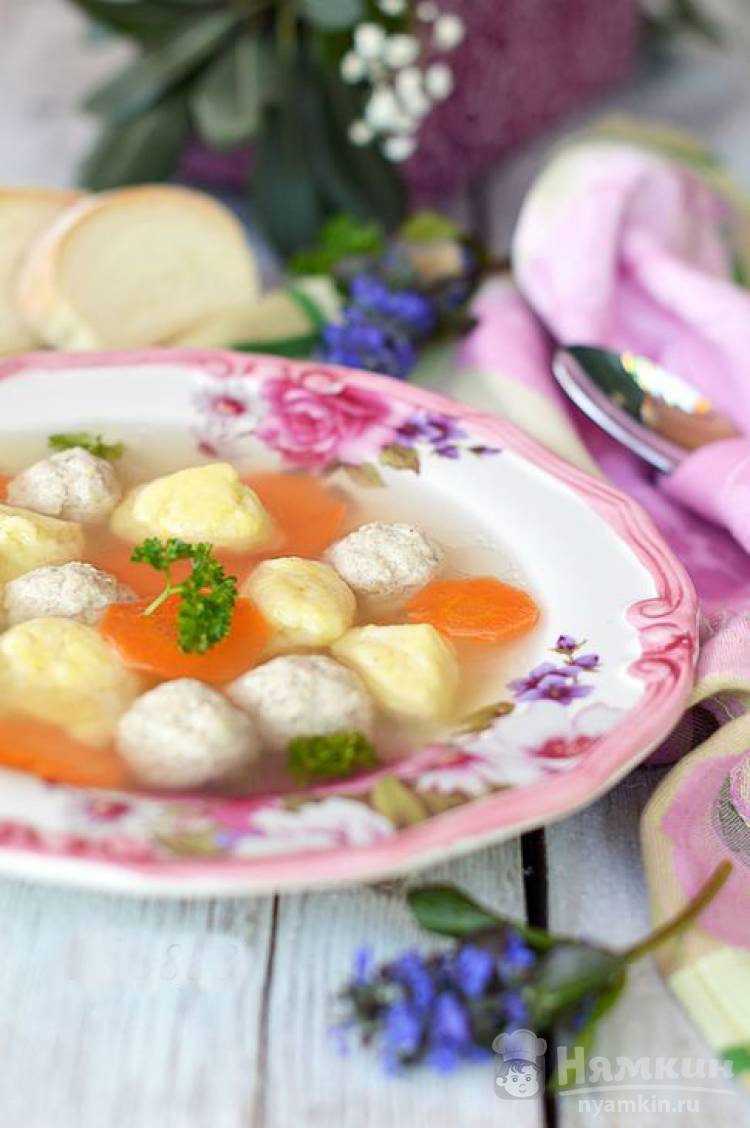 Суп с фрикадельками и клецками по-датски