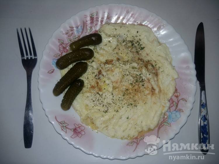 Омлет с луком и сыром