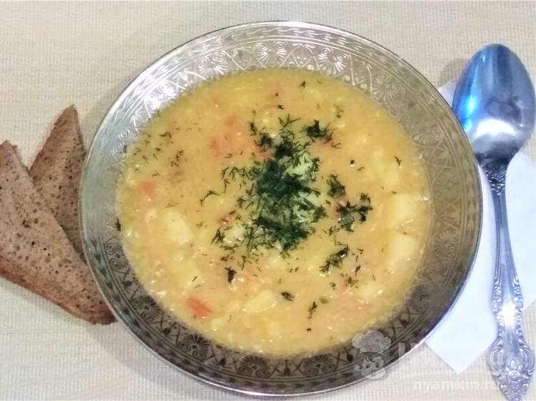 Гороховый суп на мясном бульоне 