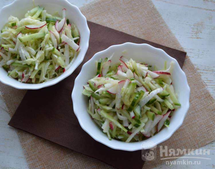 Салат из свежей капусты с редисом и сметаной — рецепт с фото пошагово