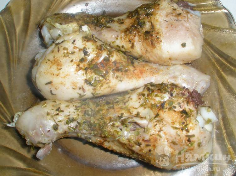 Куриные голени в итальянских травах с приправой на пару