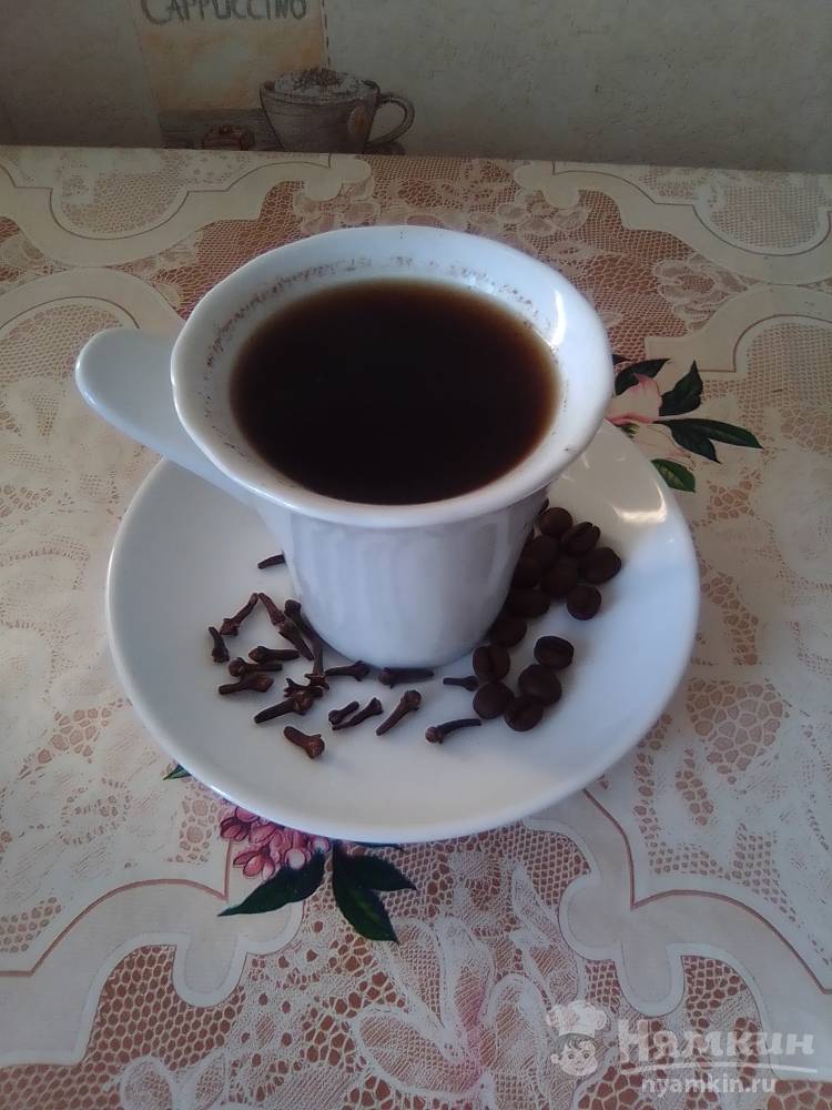 Пряный кофе с корицей и гвоздикой