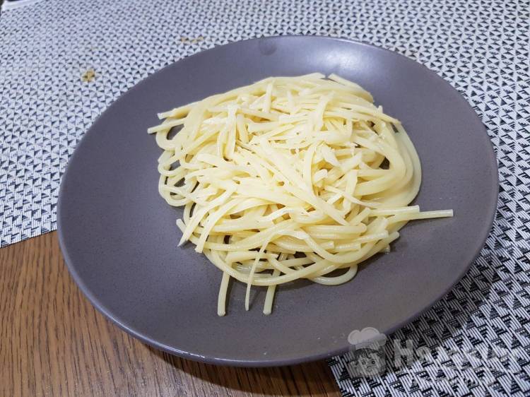 Вкусные спагетти с сыром