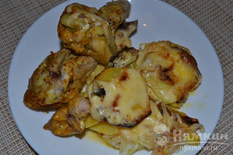 Курица с картошкой и шампиньонами в духовке