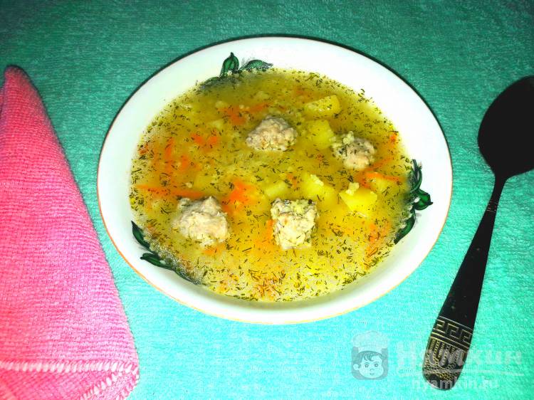 Вкусный суп с фрикадельками и рисом: классический вариант