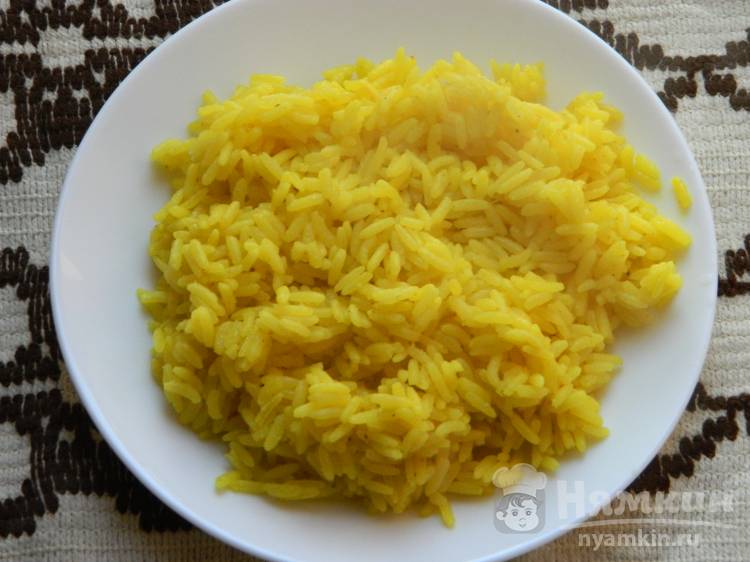 Яркий и вкусный рис на гарнир