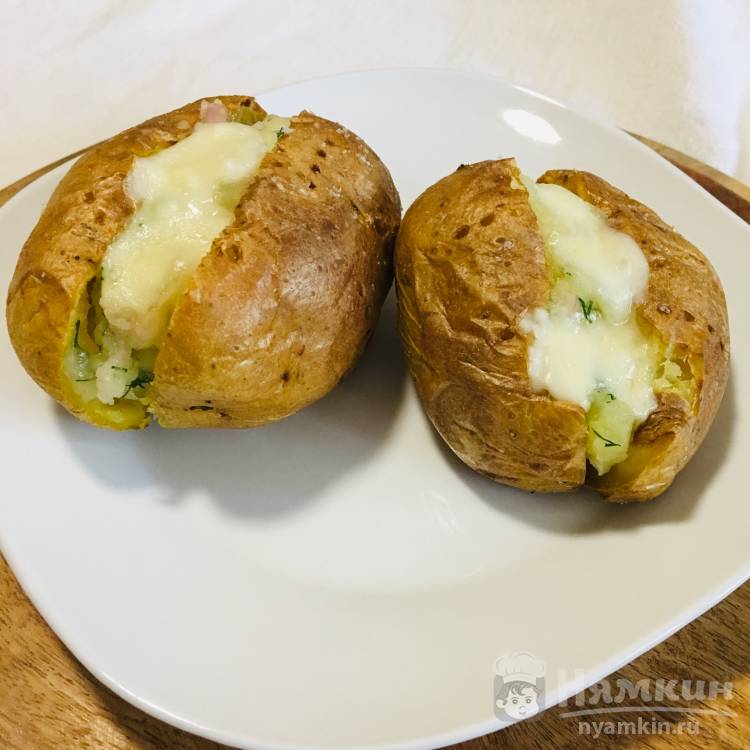 Печёный картофель с сыром и ветчиной