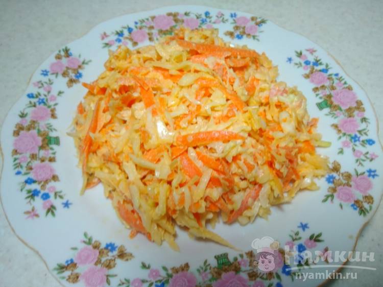 Пикантный салат из капусты и моркови