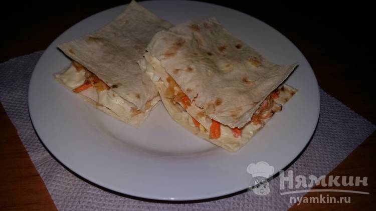 Сочные бутерброды из лаваша