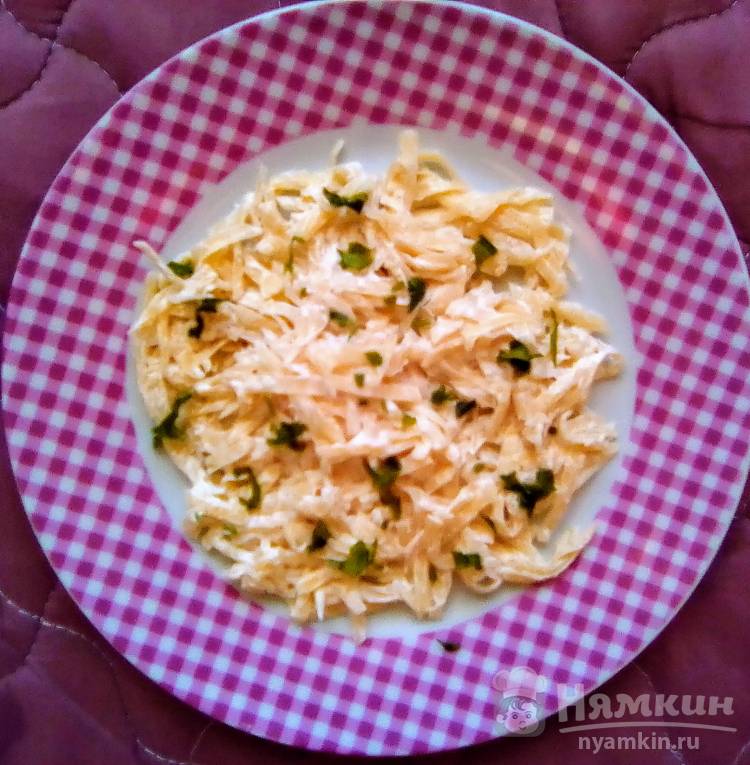 Салат, сыр с чесноком и майонезом, простой рецепт