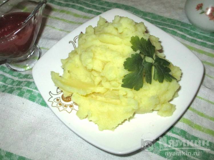 Картофельное пюре с адыгейской солью