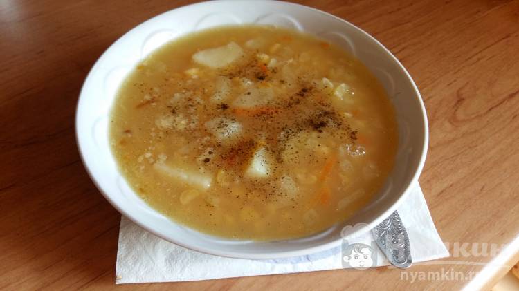 Гороховый суп с морковью и луком