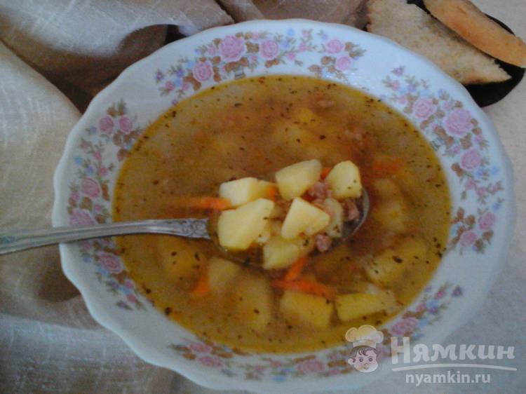 Суп картофельный с фаршем и солёными огурцами