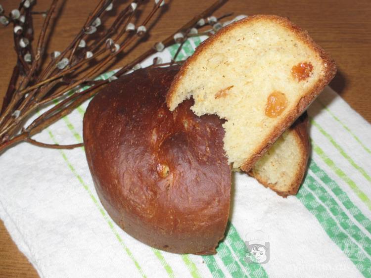 Пасхальный хлеб с изюмом