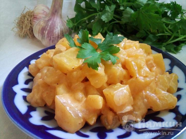 Картофель в сметанном соусе