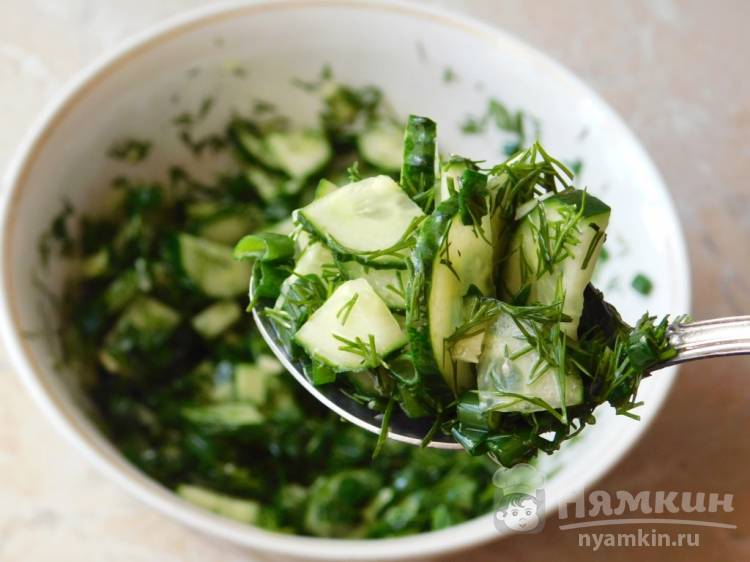 Зеленый салат из огурцов
