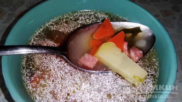 Картофельный суп с колбасой и звездочками