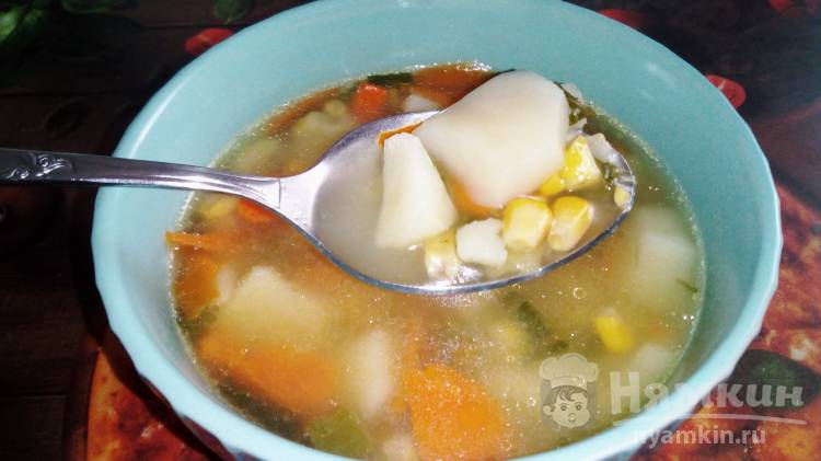 Овощной суп с кукурузой и зеленым луком