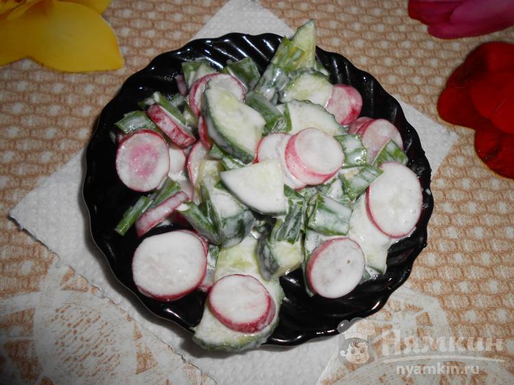 Летний салат с редиской