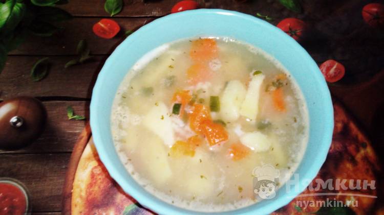 Овощной суп на рыбном бульоне с базиликом и паприкой