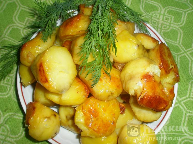 Картошка по-деревенски с чесночком