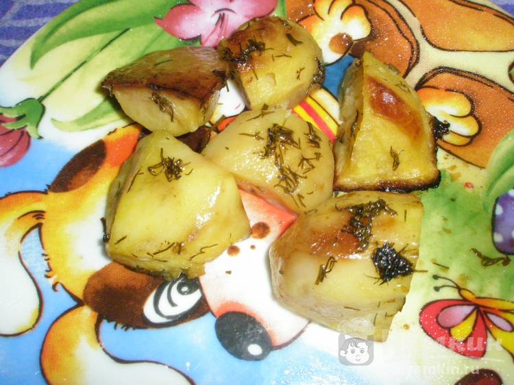 Картошка по-деревенски со свежим укропом