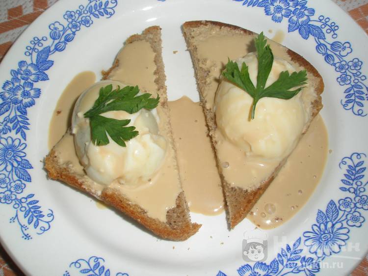 Бутерброды с яйцом под соевым соусом