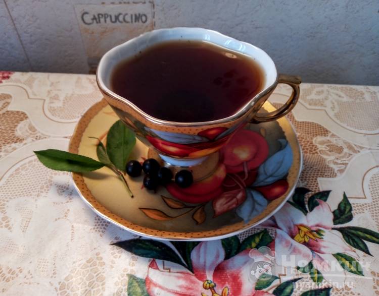 Чай с чёрной смородиной и вишнёвым листом 