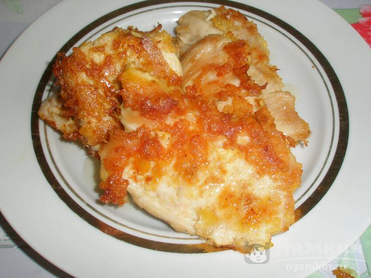 Отбивные из куриной грудки в яичном кляре на сковороде