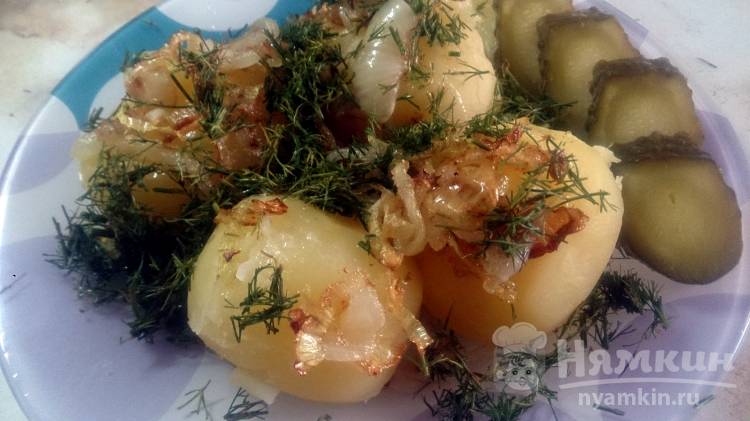 Как приготовить картофель с беконом и луком