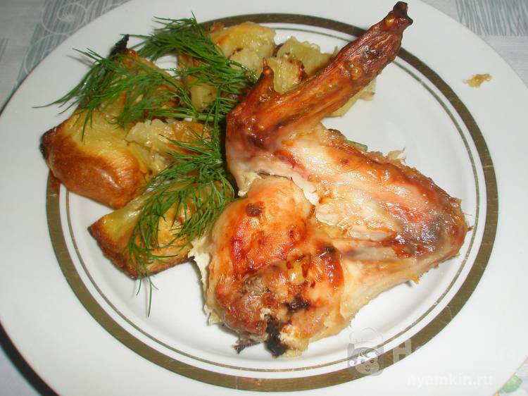 Куриные крылышки с картошкой в духовке в горчично-чесночном маринаде
