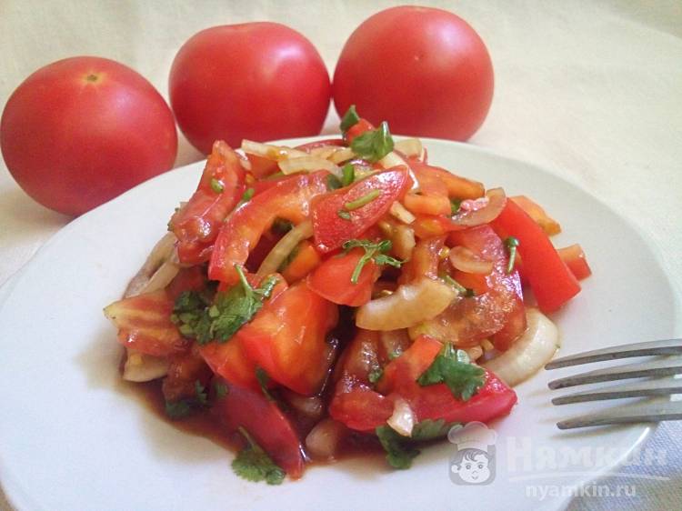 Салат из помидоров в медово-соевом соусе