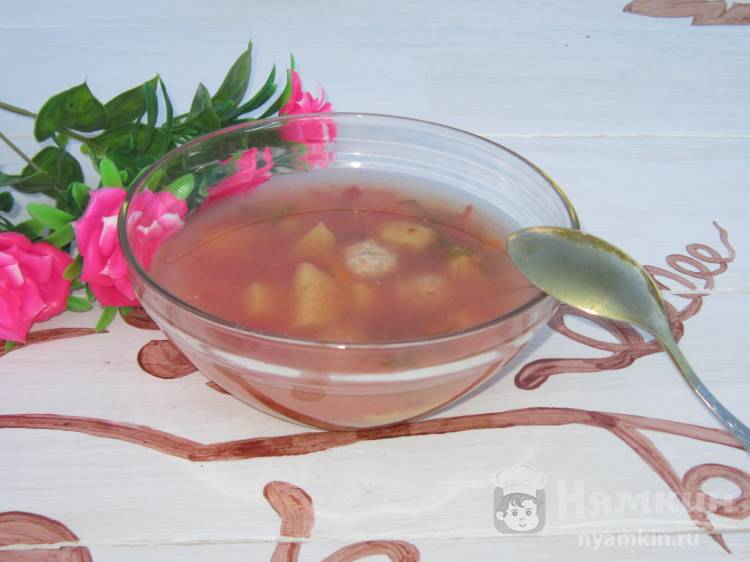 Суп со свиными  фрикадельками и помидорами