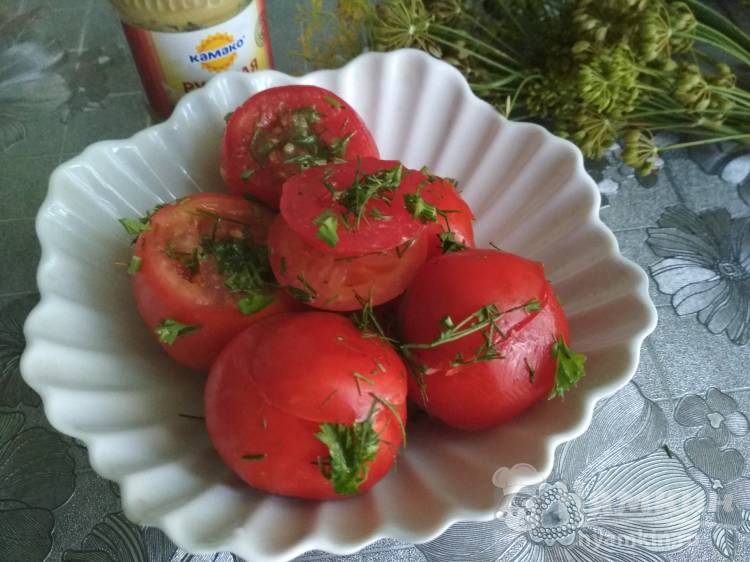 Быстрые малосольные помидоры с горчицей