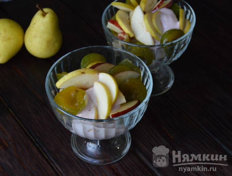  Фруктовый салат с яблоками грушами и сливами 