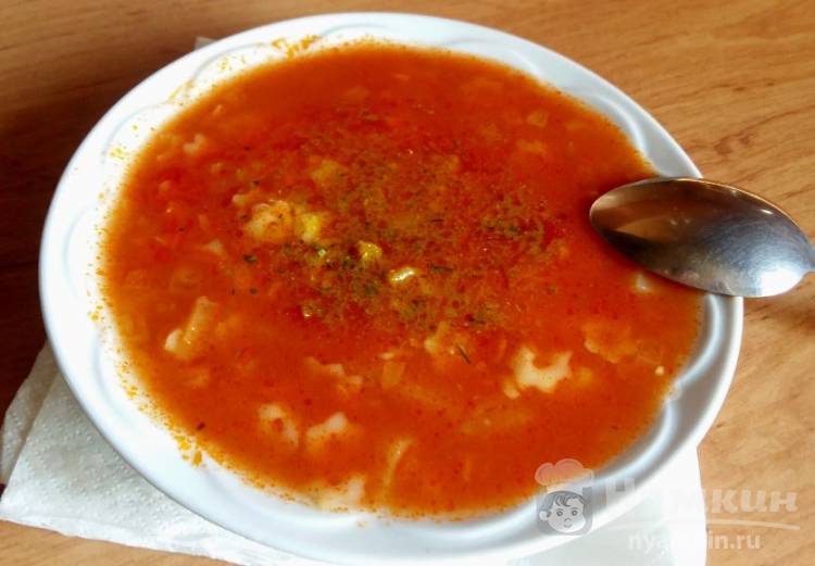 Ароматный суп с макаронами-звездочками и корицей
