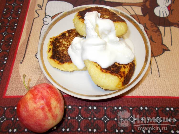 Сырники с яблоками на сухой сковороде