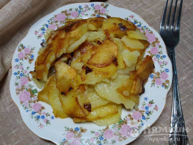 Жареная картошка с салом и луком — рецепт с фото пошагово. Как пожарить картошку с луком на сале?