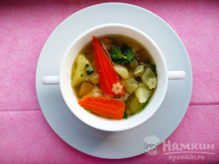 Овощной суп с морковью, баклажаном и макаронами-звездочками
