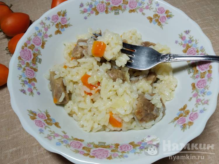 Каша рисовая с мясом и овощами
