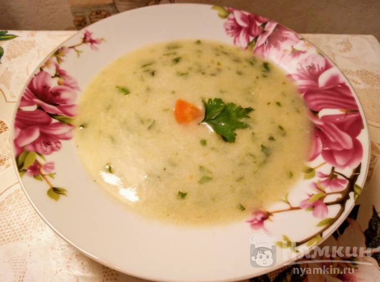 Суп-пюре с курицей и зеленью 