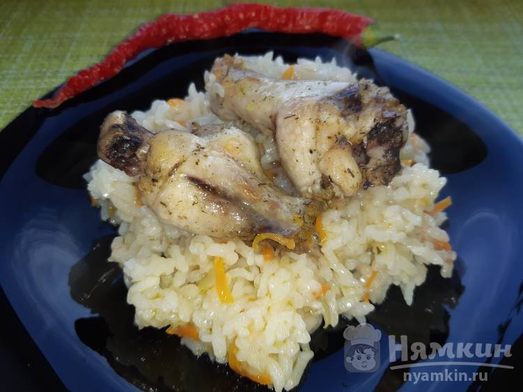 Куриные крылышки запеченные с рисом в духовке