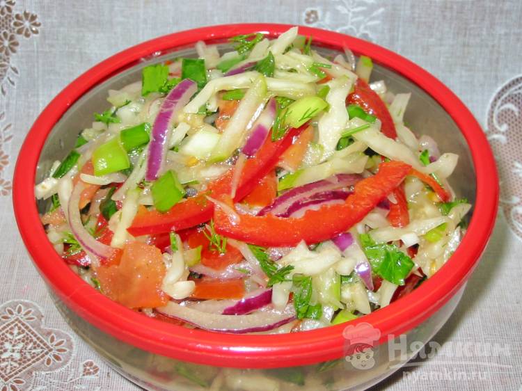Овощной салат из белокочанной капусты