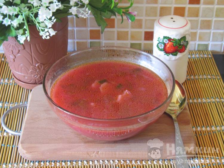 Постный свекольный суп с красной чечевицей
