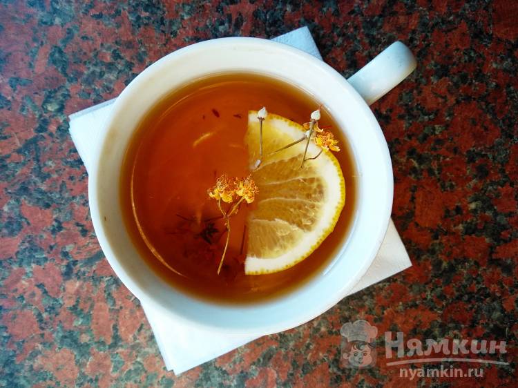 Травяной чай с лимоном, боярышником и гвоздикой